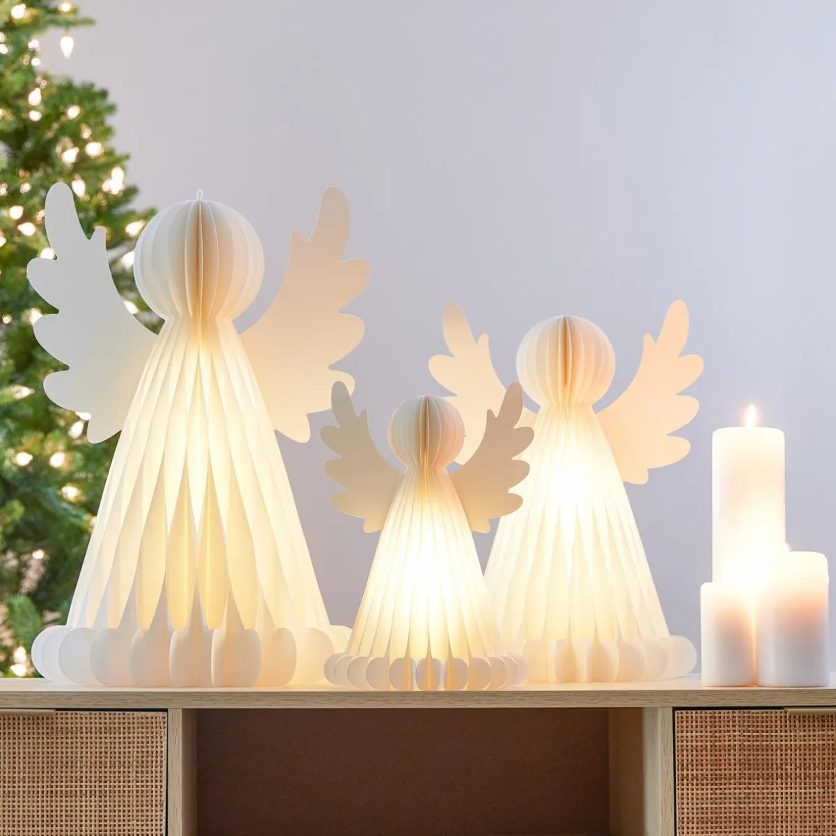 KOOPMAN Ange lumineux à piles 6 LED (H38 cm) Papier fermeture magnétique Blanc Hot