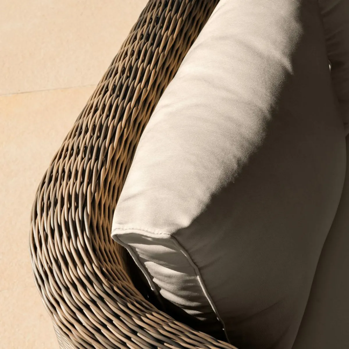 MOBELLIA Canapé de jardin en résine tressée 3 places Calvi Sépia et taupe Tressé Sepia - Taupe New