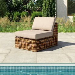 MOBELLIA Chauffeuse de jardin en rotin Surabaya Sepia et beige Marron
