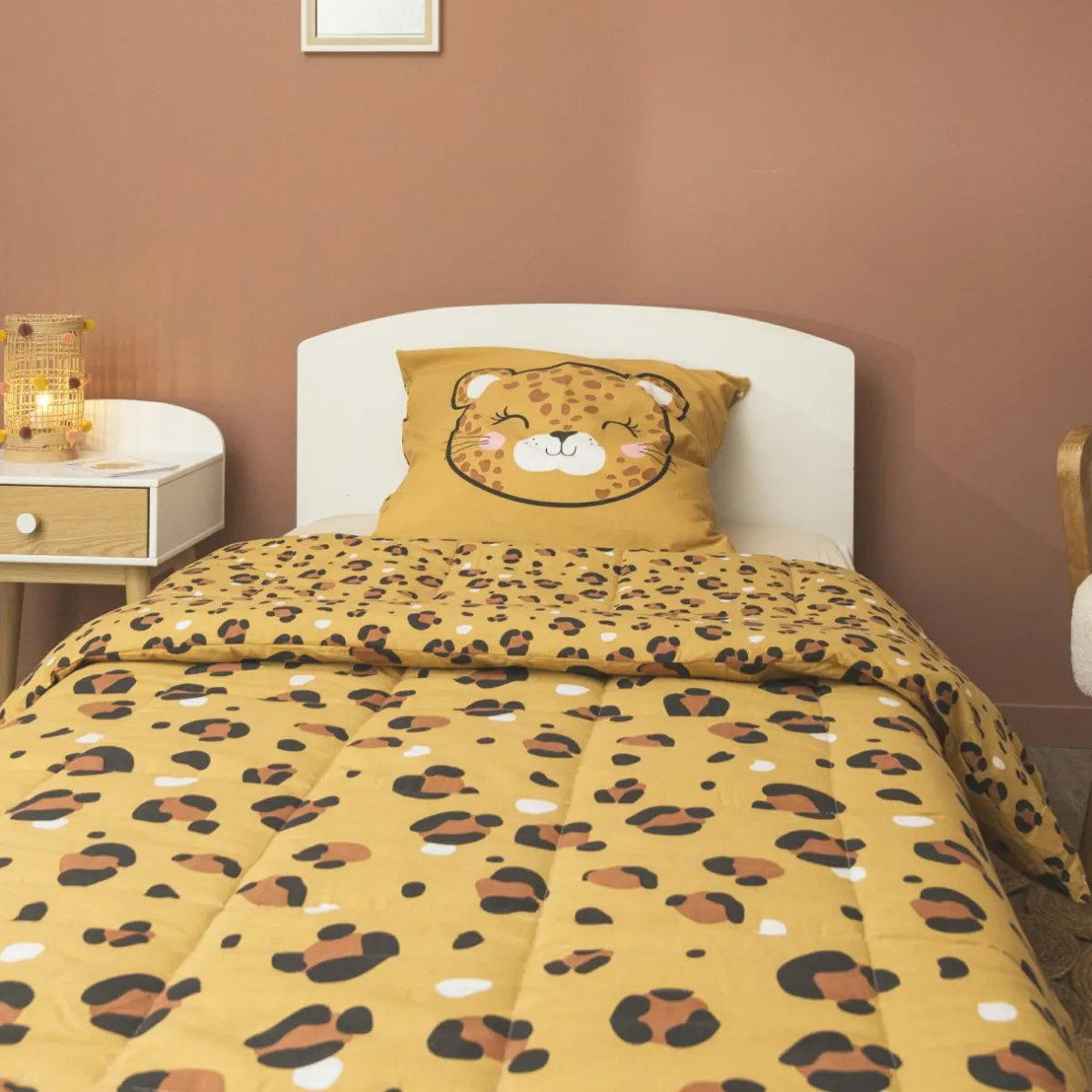 l'Effet Papillon Couette imprimée enfant coton (140 x 200 cm) Lola Caramel