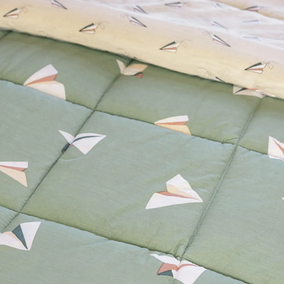 L'EFFET PAPILLON Couette imprimée enfant et une taie d'oreiller (140 x 200 cm) Petits papiers e Vert Outlet