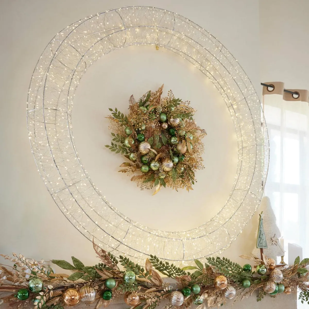 KAEMINGK Couronne de Noël Géante lumineuse Micro 1800 LED (D116 cm) Éclats et blanc chaud Argent Outlet