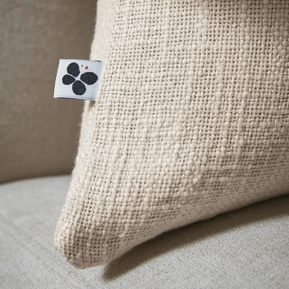 L'EFFET PAPILLON Coussin carré coton (60 x 60 cm) Sixtine Beige Online