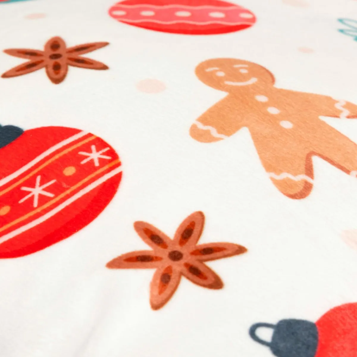 JJA Coussin de Noël carré (40 x 40 cm) Délice Multicolore Discount
