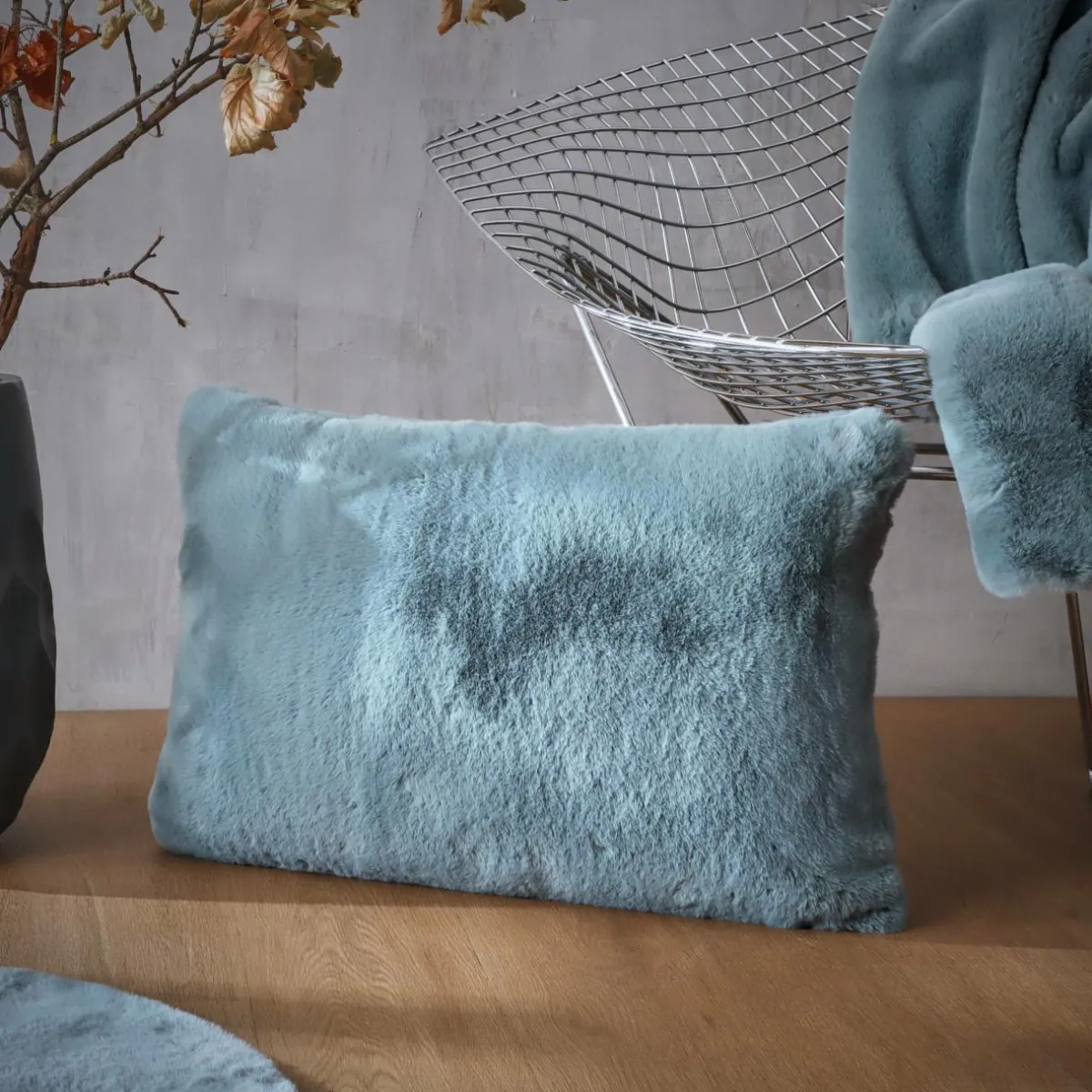 EMINZA Coussin rectangulaire fausse fourrure (40 x 60 cm) Finn Bleu Discount