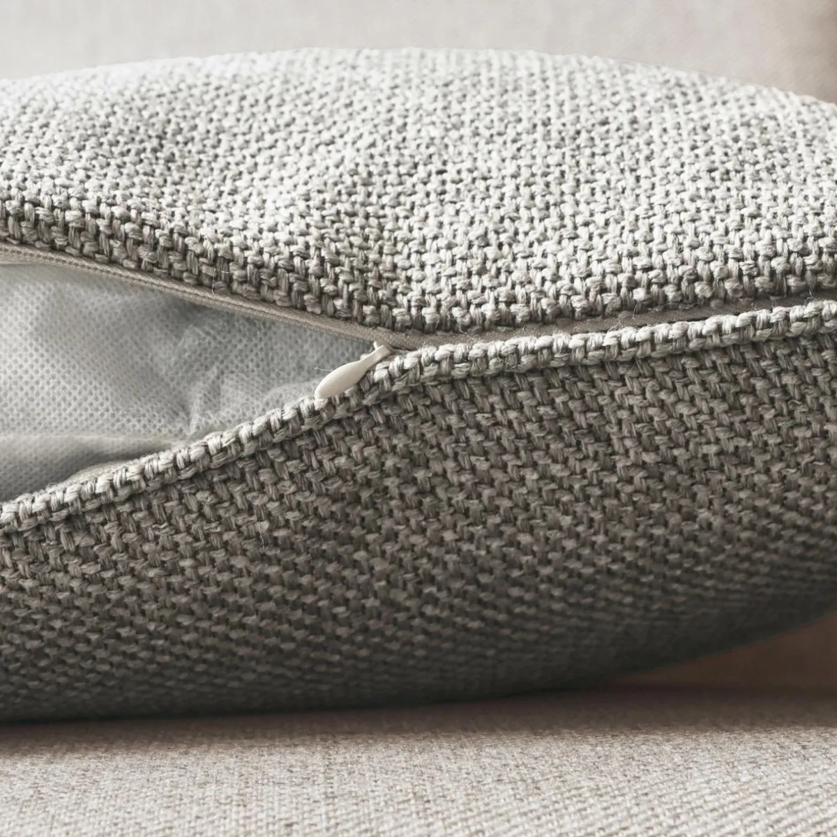 EMINZA Coussin rectangulaire tissé (40 x 60 cm) Alba Taupe Outlet