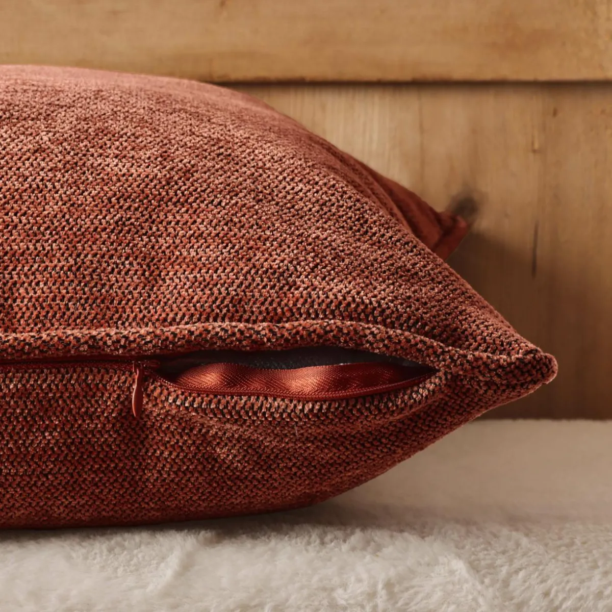 EMINZA Coussin rectangulaire tissé (40 x 60 cm) Magnus Terracotta Clearance