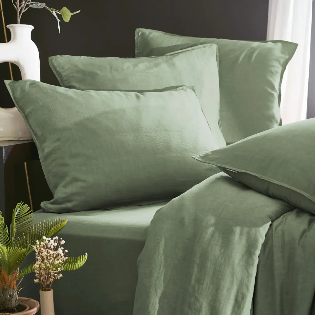 EMINZA Drap housse lyocell Tencel™ lavé (90 x 190 cm) Olivia Vert romarin New