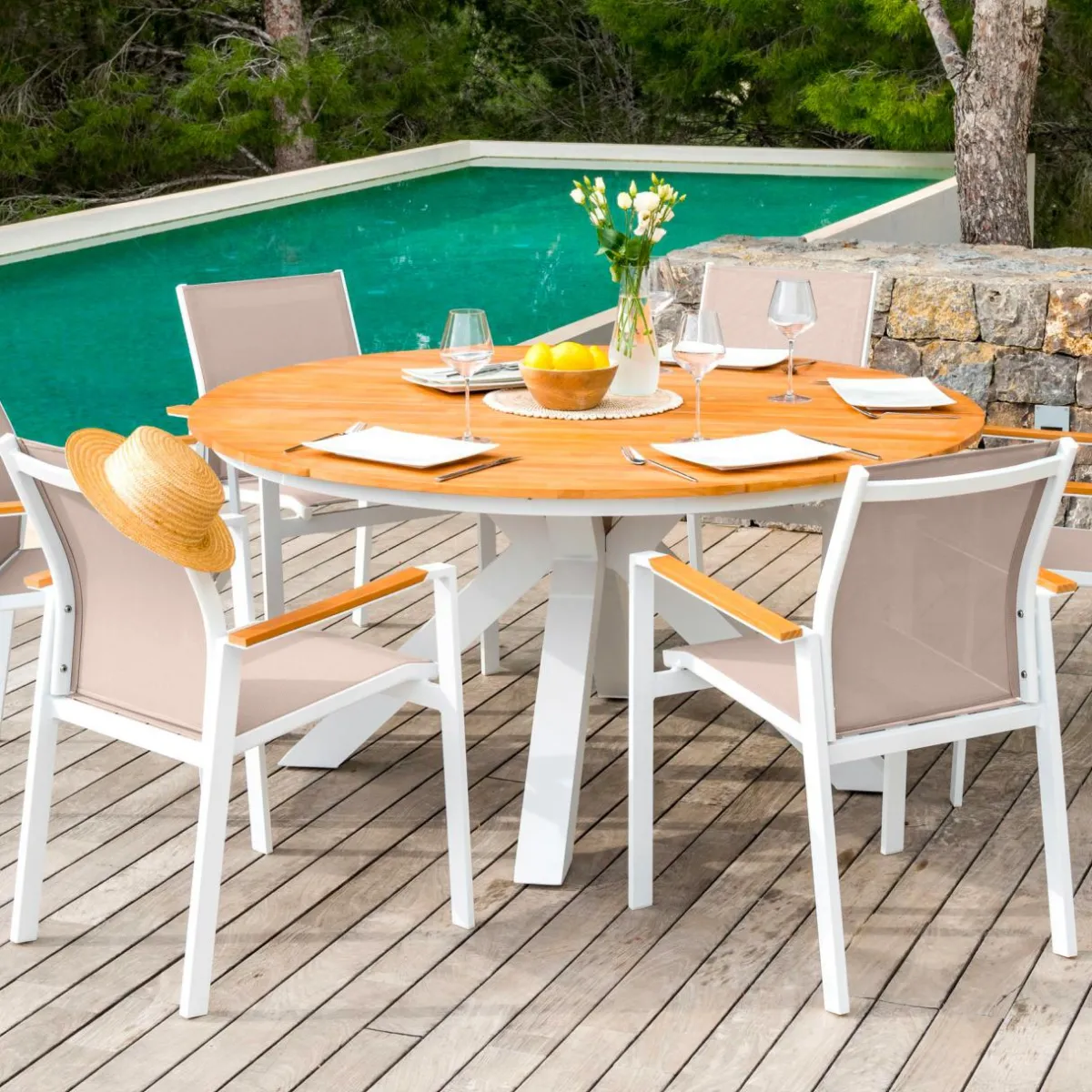 MOBELLIA Fauteuil de jardin aluminium et bois teck empilable Bali Blanc Outlet