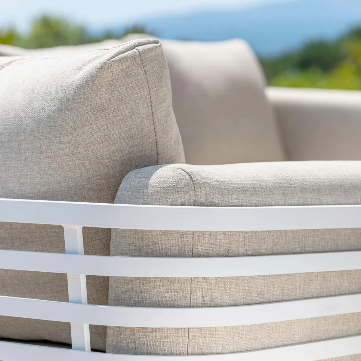 MOBELLIA Fauteuil de jardin en aluminium Monte Carlo Blanc et taupe Blanc - Taupe New