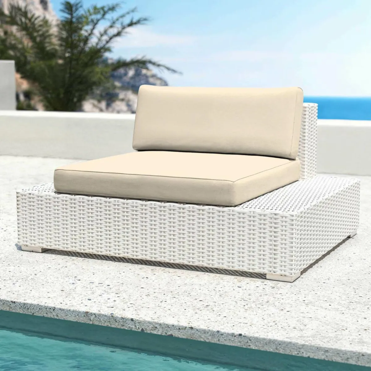 MOBELLIA Fauteuil de jardin en résine tressée Palma Blanc et beige Tresse Blanc - Beige Sale