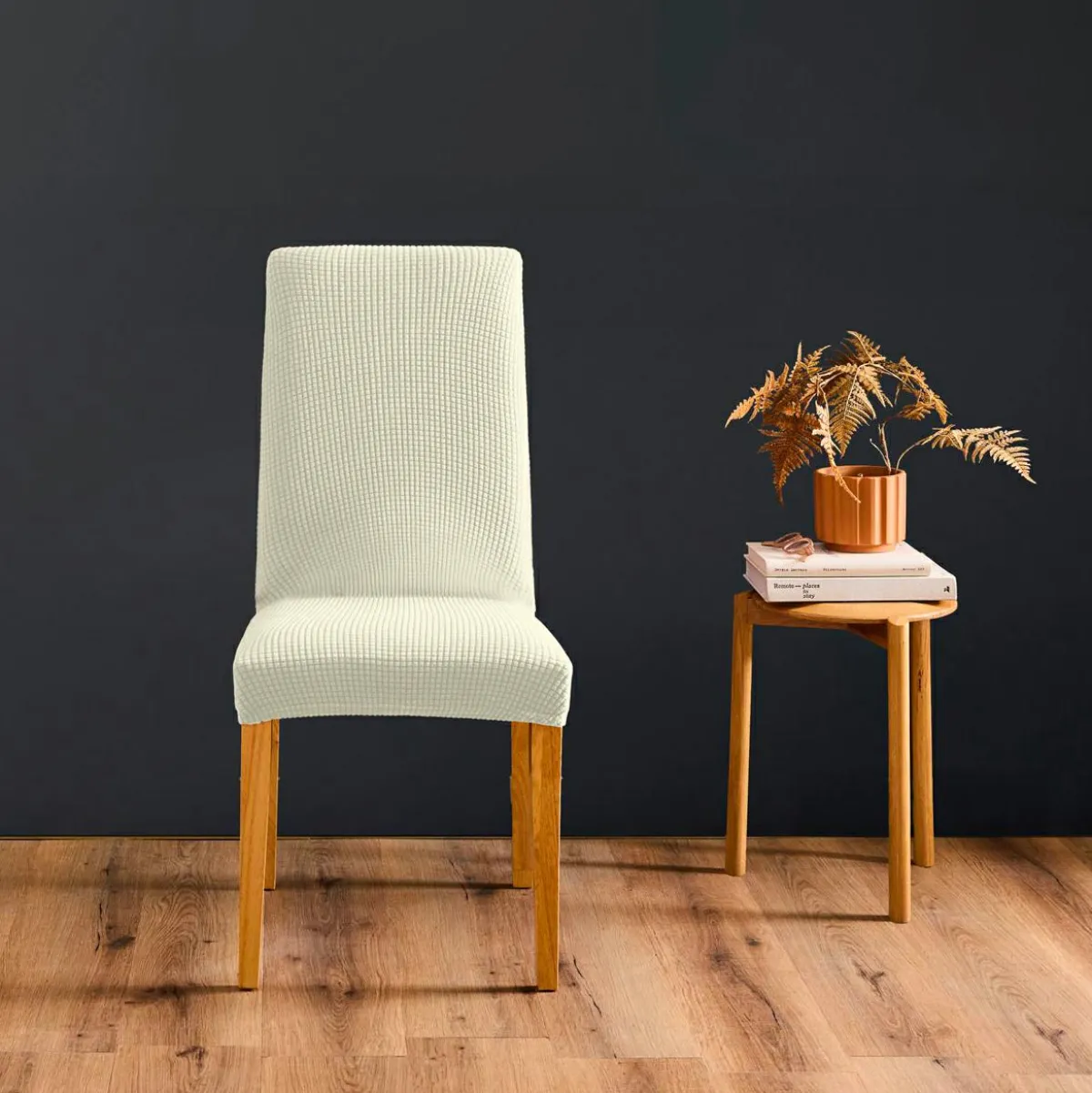 douceur d'intu017drieur Housse de chaise extensible effet gaufré (40 x 40 cm) Sacha Blanc Hot