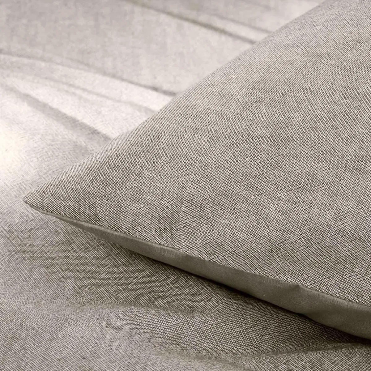 douceur d'intu017drieur Housse de couette et deux taies d'oreiller coton (240 x 220 cm) Meline Gris Anthracite Outlet