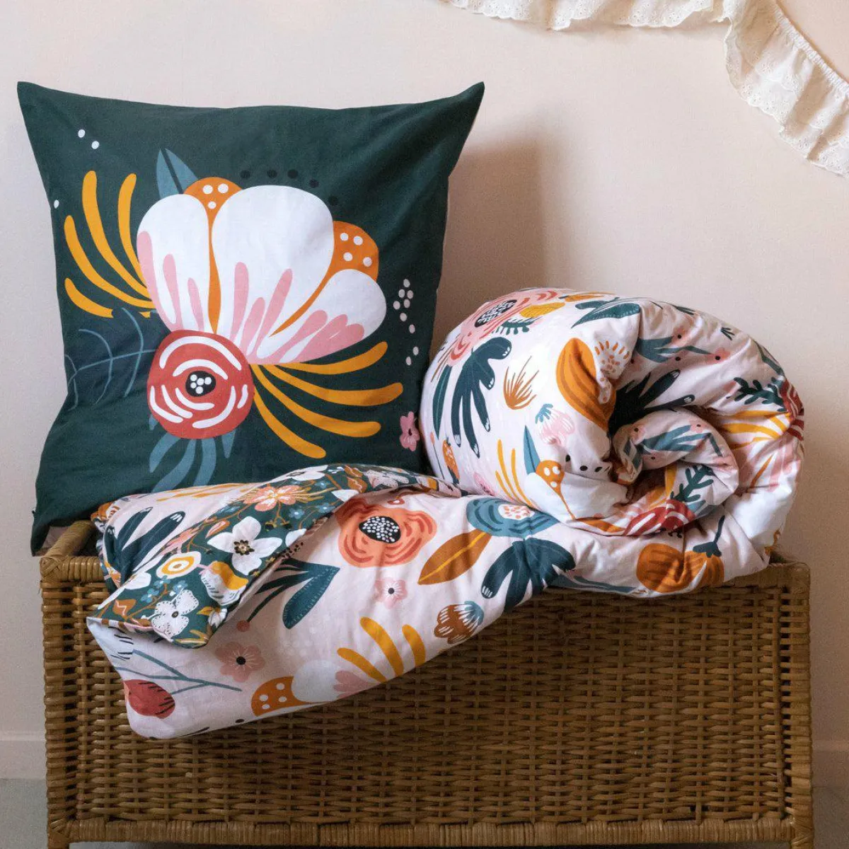 L'EFFET PAPILLON Housse de couette et deux taies enfant coton (200 x 200 cm) Champetre Multicolore New