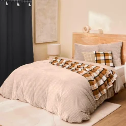 douceur d'intu017drieur Housse de couette et deux taies d'oreiller flanelle (240 x 220 cm) Veloutea sable Beige Clearance