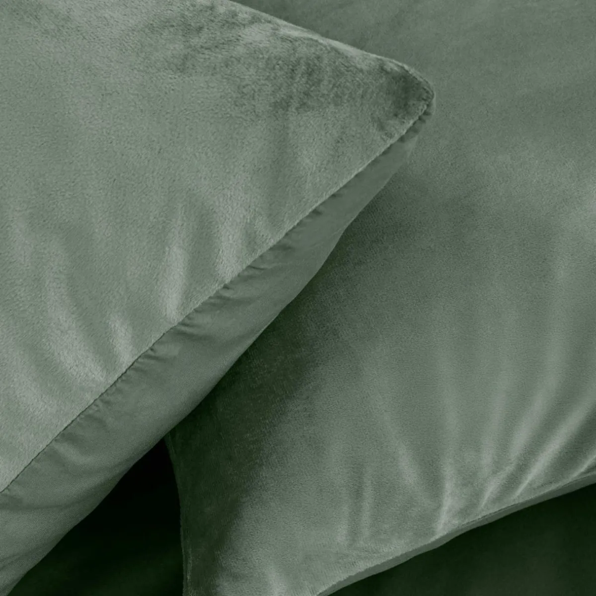 douceur d'intu017drieur Housse de couette et deux taies d'oreiller velours (240 x 220 cm) Velina cèdre Vert New