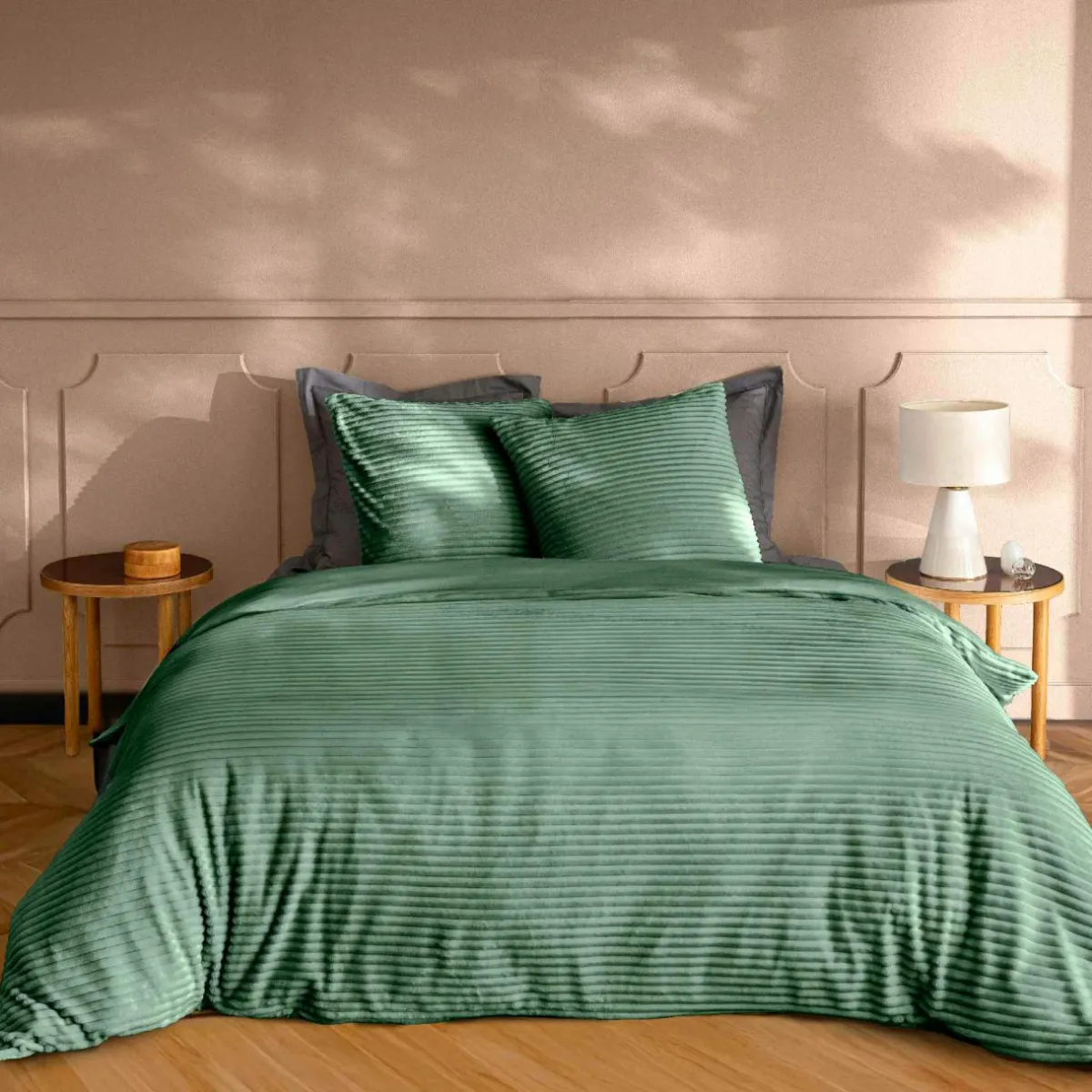 douceur d'intu017drieur Housse de couette et deux taies d'oreiller flanelle (240 x 220 cm) Veloutea cédre Vert Outlet