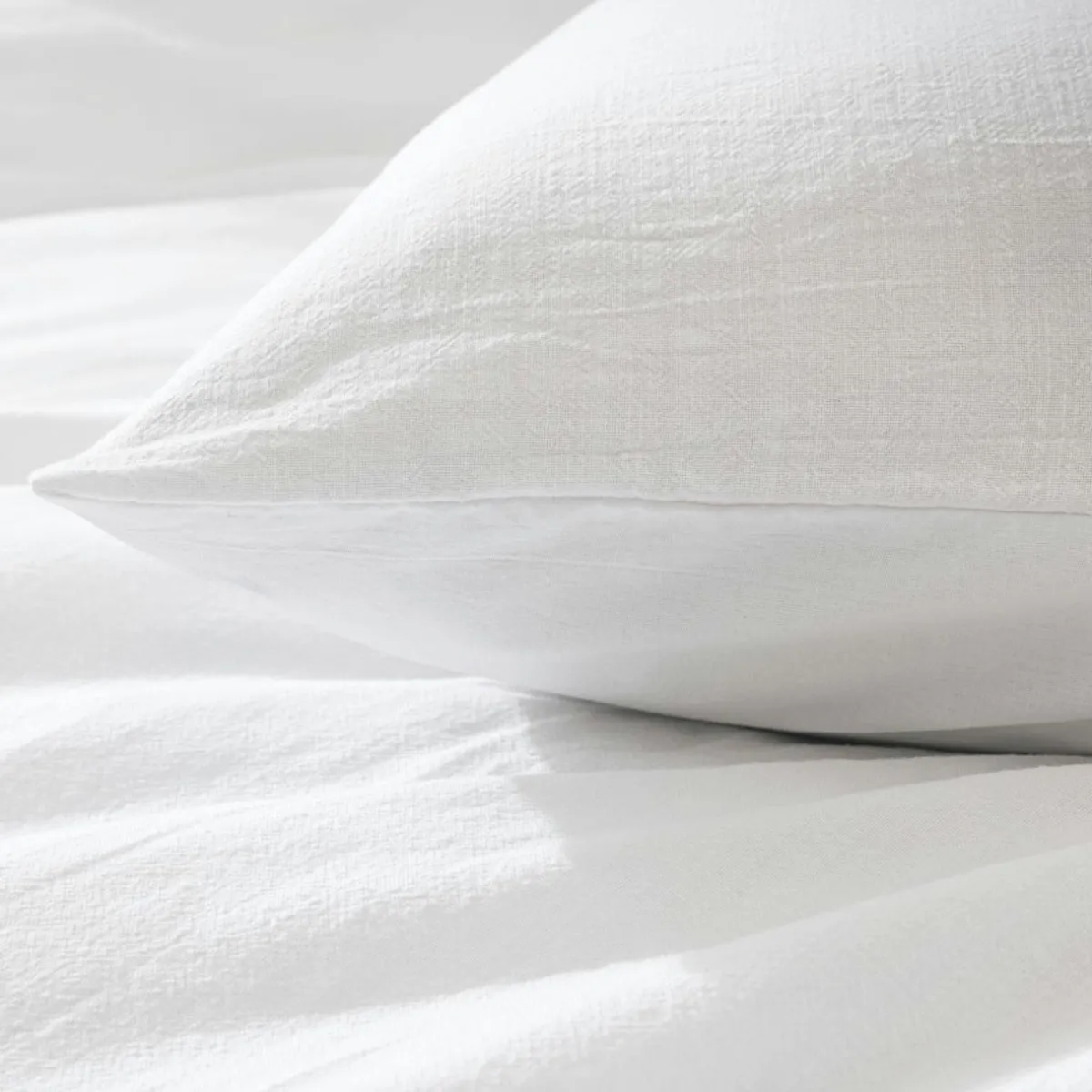 douceur d'intu017drieur Housse de couette et deux taies d'oreiller coton (240 x 220 cm) Meline Blanc Online