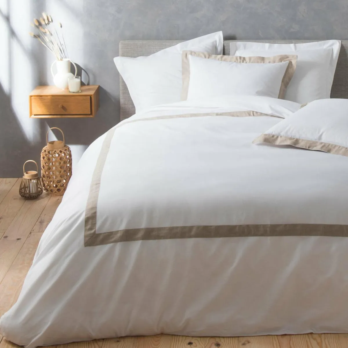 DOUCEUR D'INTERIEUR Housse de couette et deux taies coton (260 x 240 cm) Lauraline he Blanc Sale