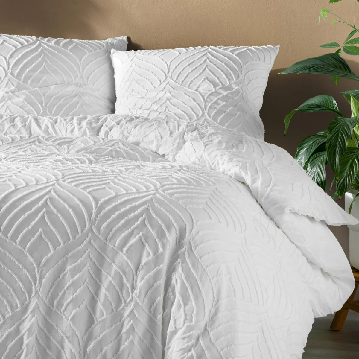 douceur d'intu017drieur Housse de couette et deux taies microfibre tuftée (240 x 220 cm) Heltie he Blanc Online