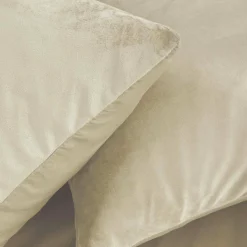 douceur d'intu017drieur Housse de couette et deux taies d'oreiller velours (240 x 220 cm) Velina Ecru Best