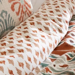 Atmosphera, cru017dateur d'intu017drieur Housse de couette et deux taies coton (240 x 220 cm) Ikat Multicolore Outlet