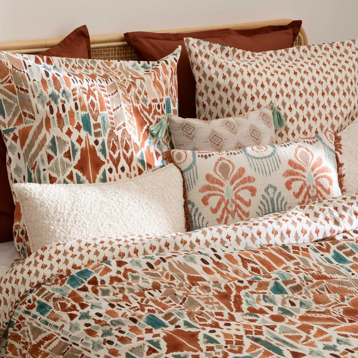 Atmosphera, cru017dateur d'intu017drieur Housse de couette et deux taies coton (240 x 220 cm) Ikat Multicolore Outlet