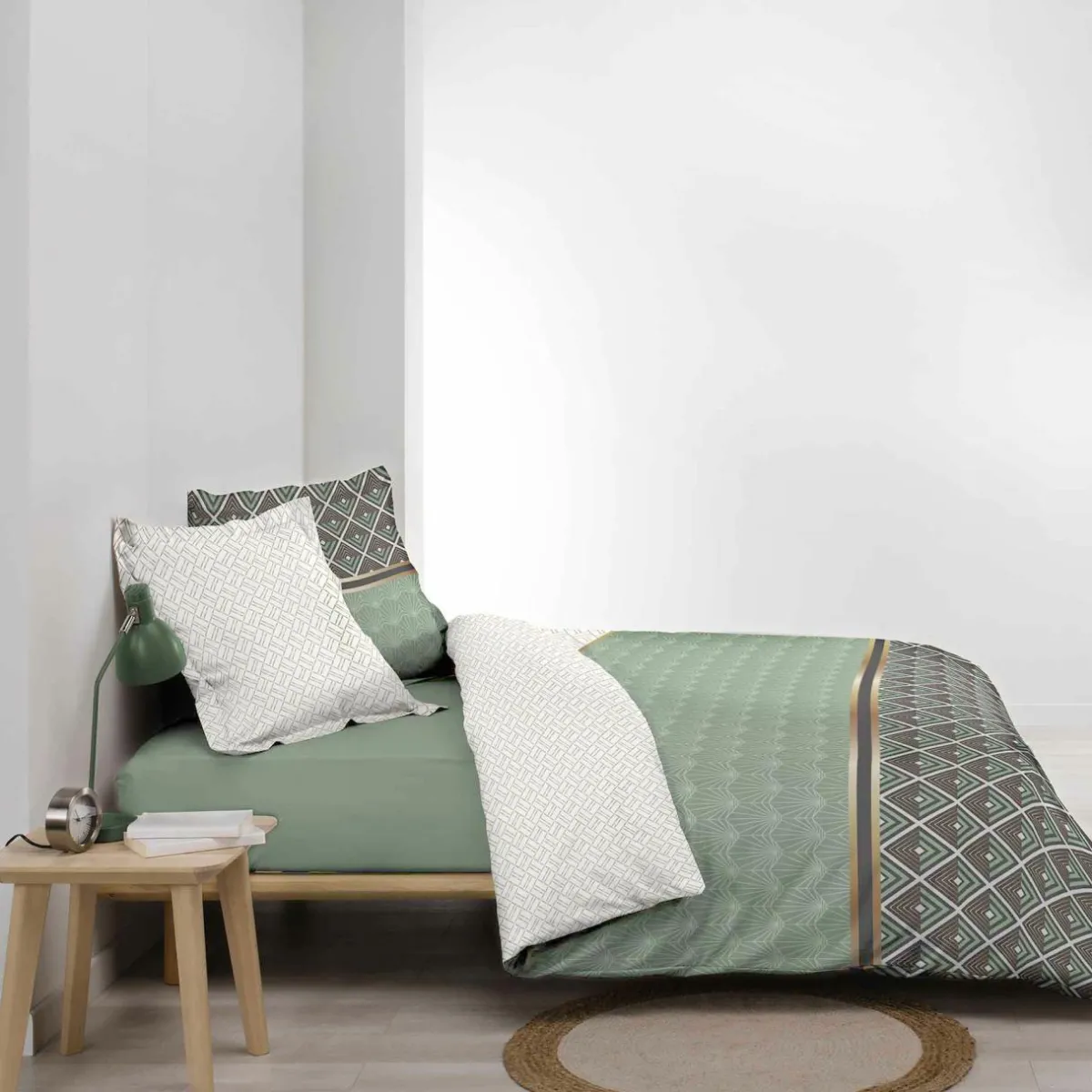 DOUCEUR D'INTERIEUR Housse de couette et deux taies percale de coton (260 x 240 cm) Belor e Vert Online