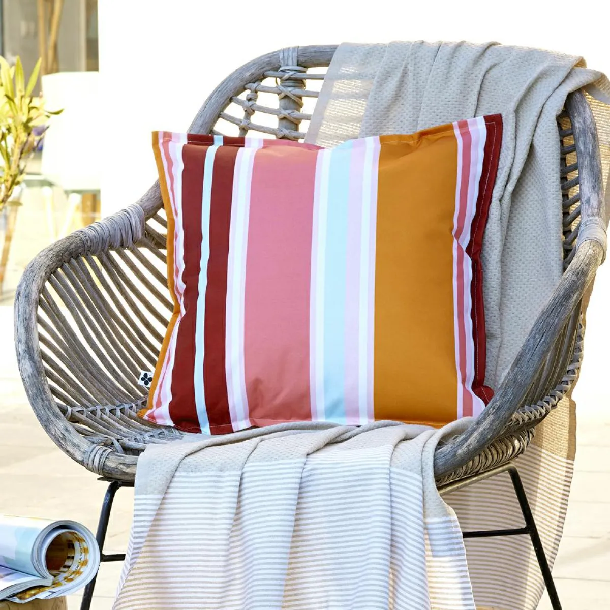L'effet papillon Housse de coussin extérieur carrée (45 x 45 cm) Bianca Orange Hot