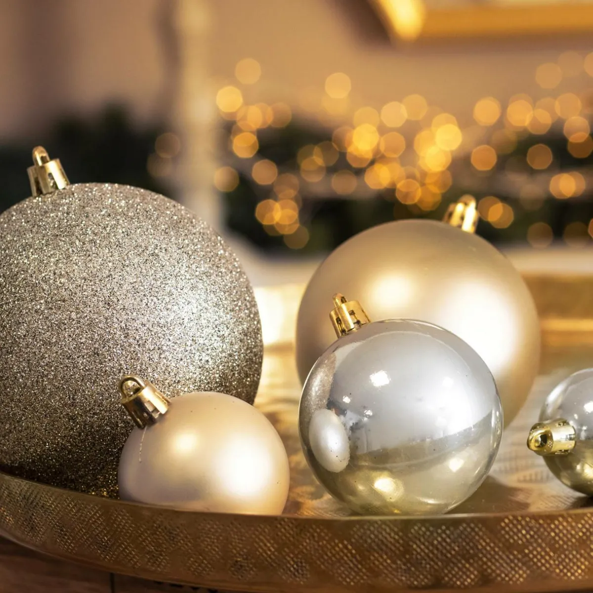 EMINZA Lot de 20 boules de Noël assorties New Alpine Perle Best