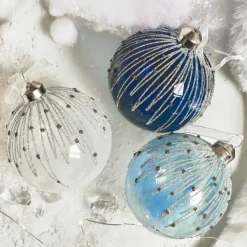 KAEMINGK Lot de 12 boules de Noël en verre (D80 mm) Perles d'hiver Bleu Sale