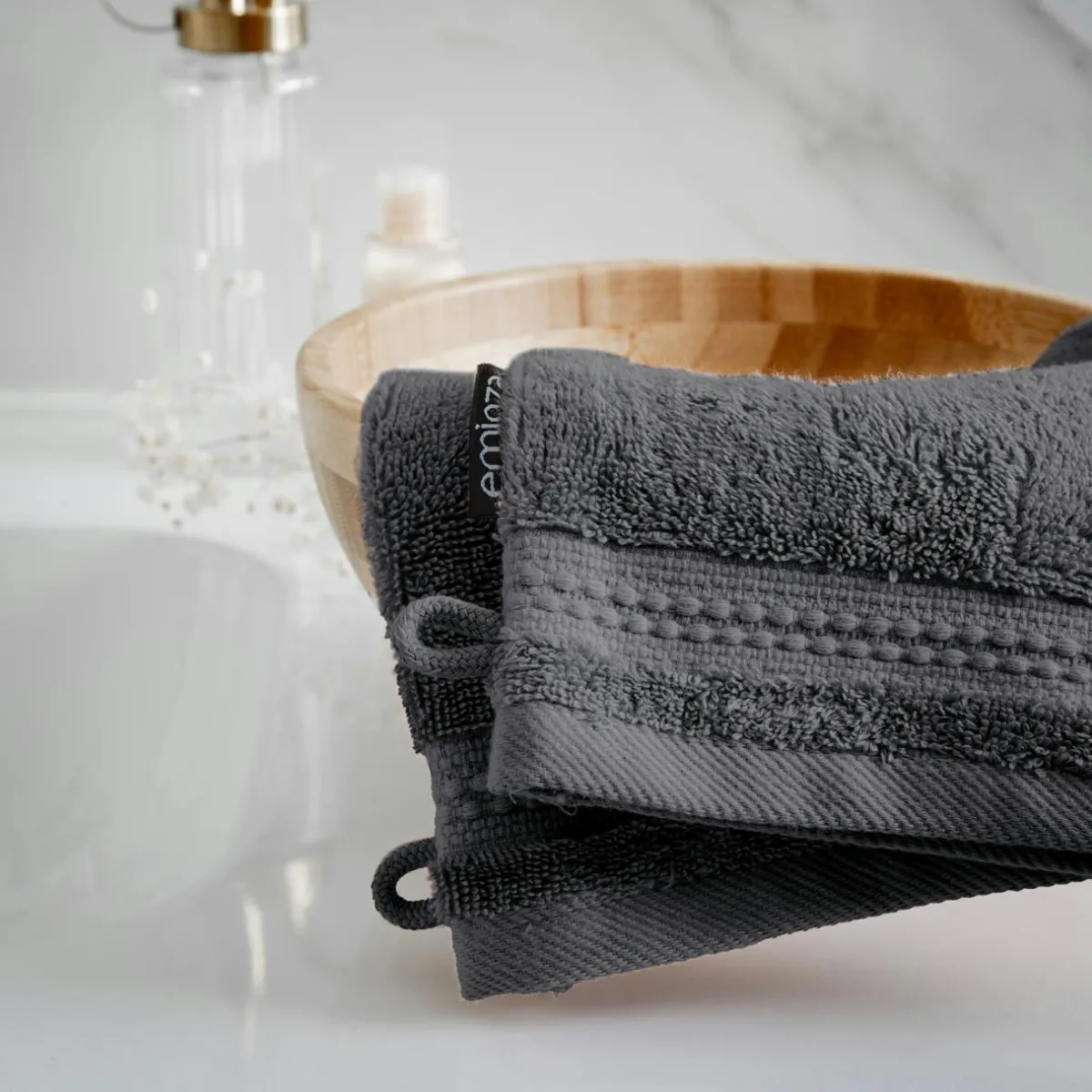 EMINZA Lot de 2 gants de toilette coton bio (15 x 21 cm) Méline Gris orage Gris foncé Outlet
