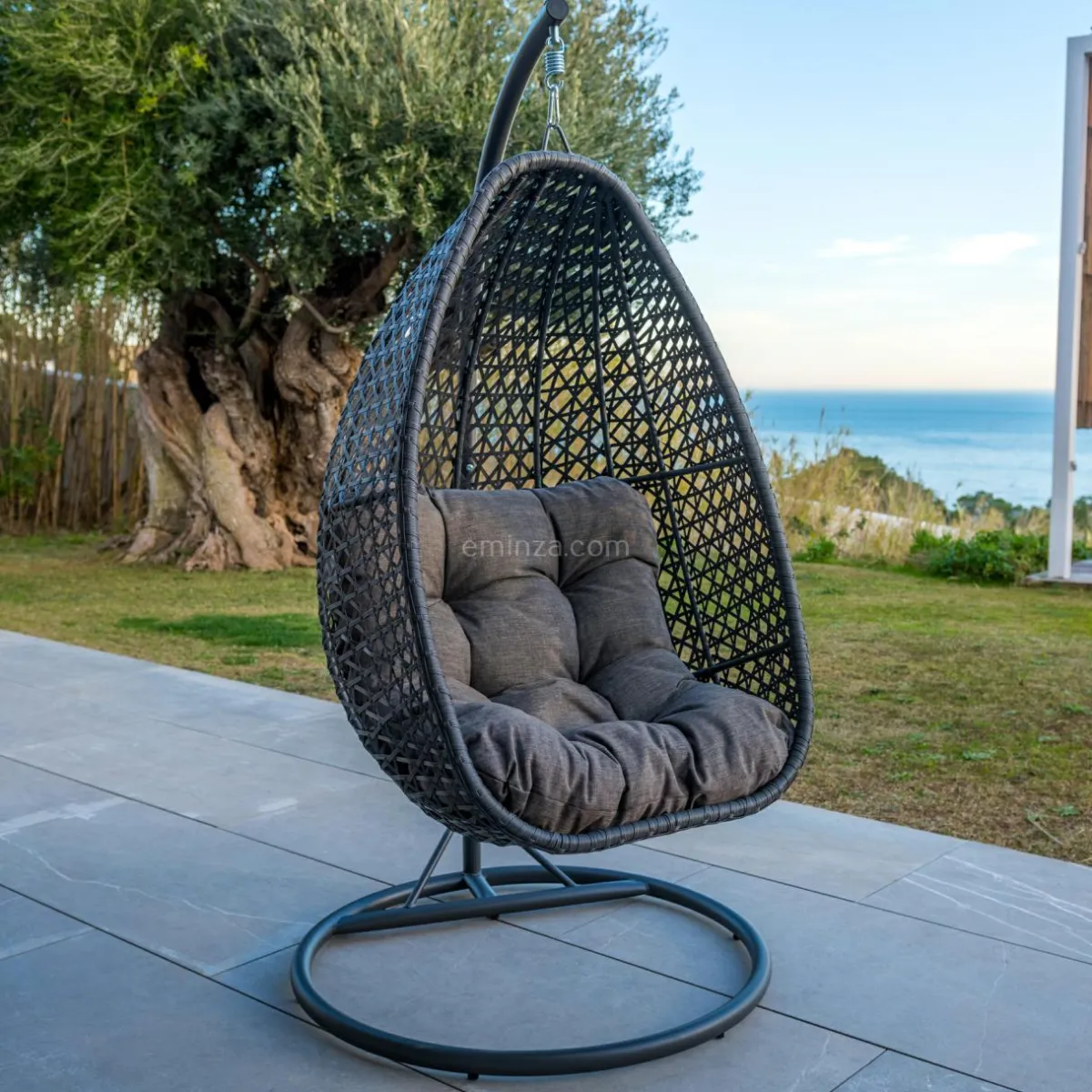MOBELLIA Loveuse suspendue en résine tressée Coral Gris Anthracite Clearance