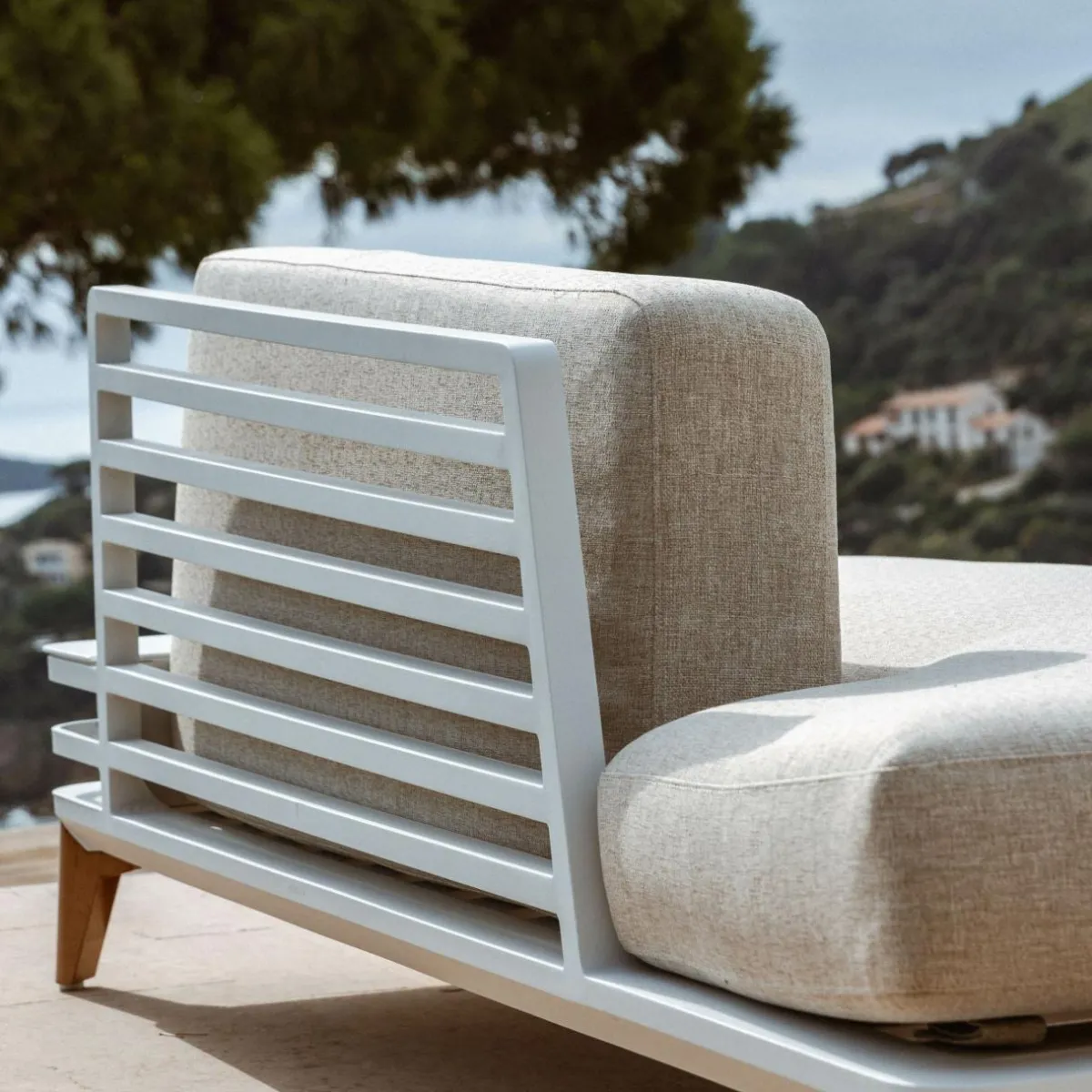 MOBELLIA Méridienne de jardin en aluminium Monte Carlo et taupe Blanc