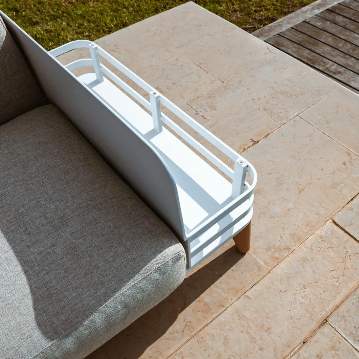 MOBELLIA Méridienne de jardin en aluminium Monte Carlo et taupe Blanc