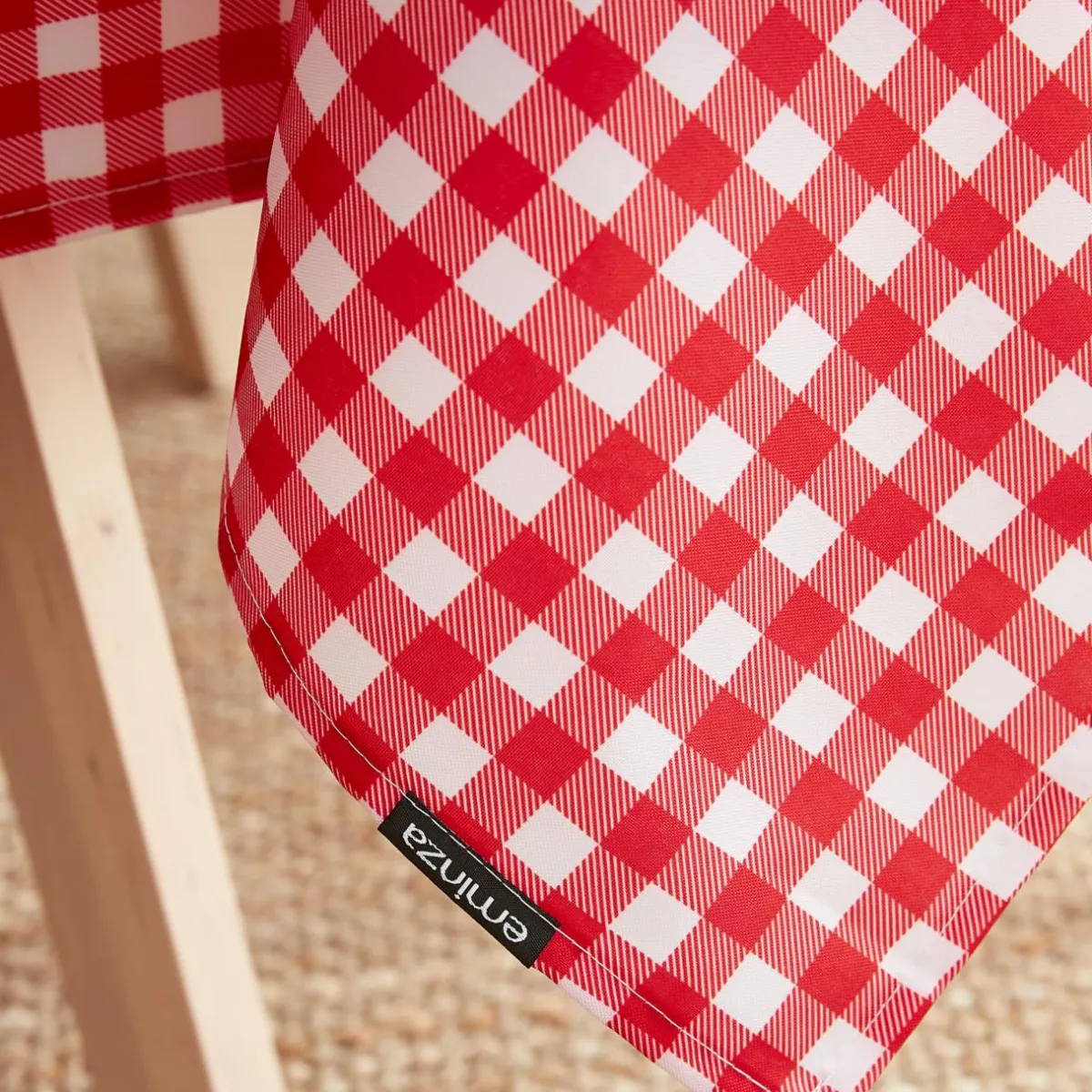 EMINZA Nappe carrée anti tache (100 x 100 cm) Elise Vichy Rouge Vichy-rouge Sale