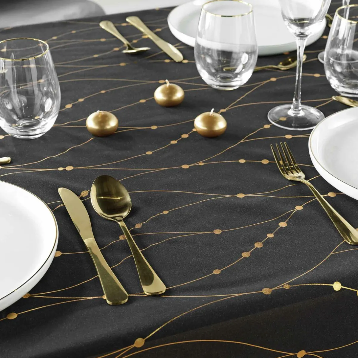 douceur d'intu017drieur Nappe de Noël rectangulaire anti tache (140 x 240 cm) Firmament et doré Noir Hot