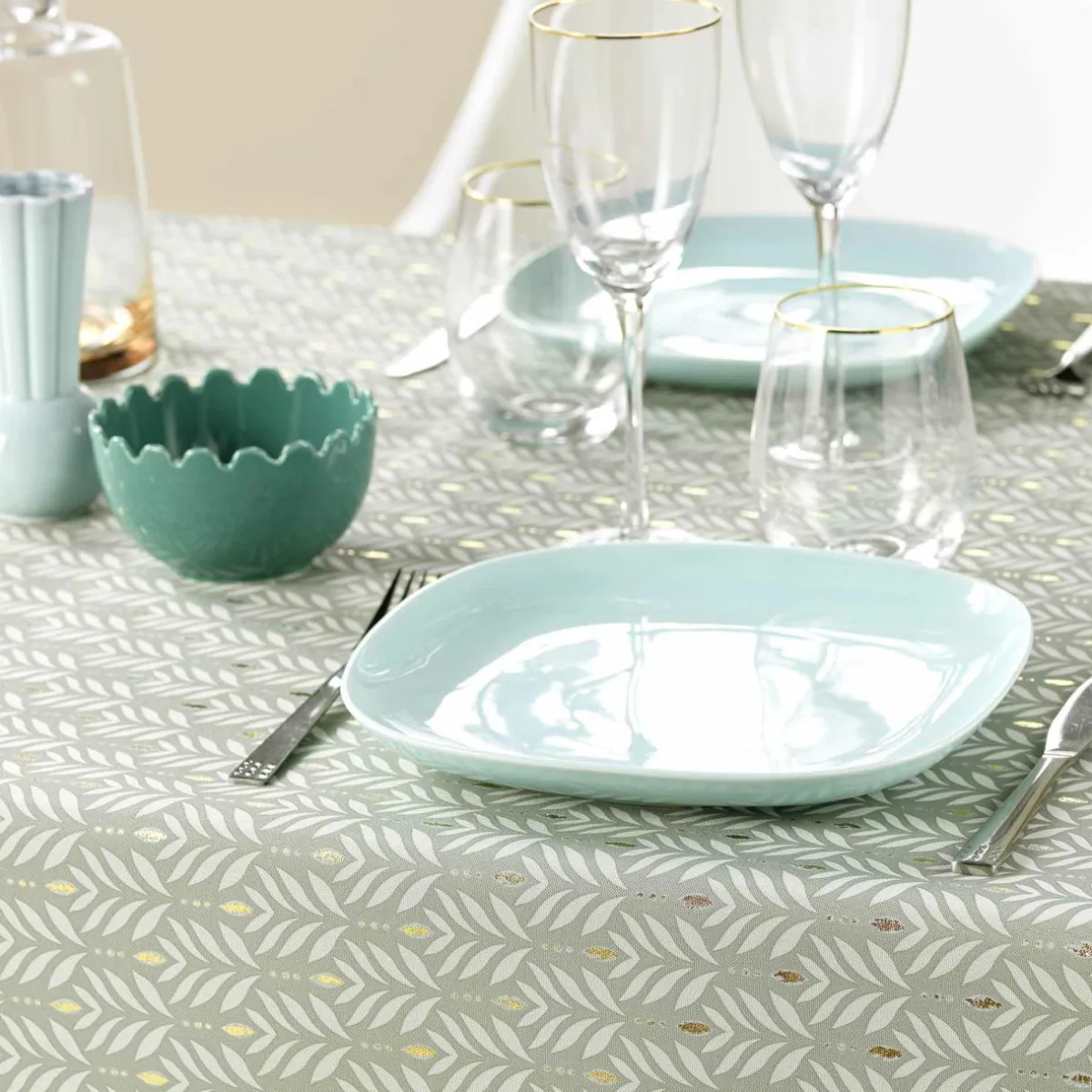 douceur d'intu017drieur Nappe rectangulaire anti tache (145 x 240 cm) Piana Vert sauge Clearance