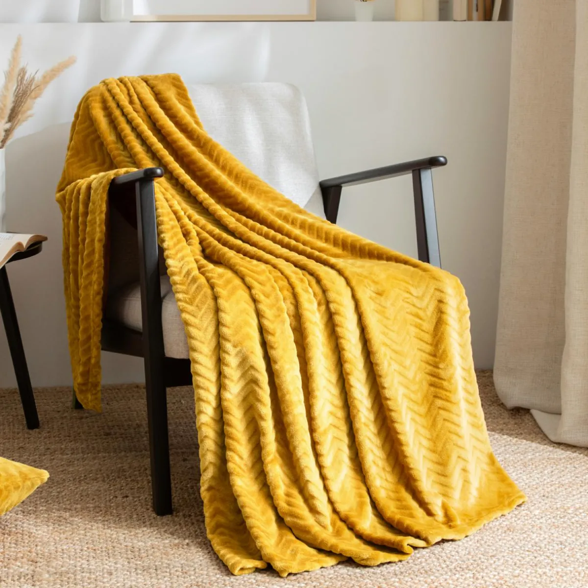EMINZA Plaid doux flanelle (125 x 150 cm) Zag Jaune moutarde Hot