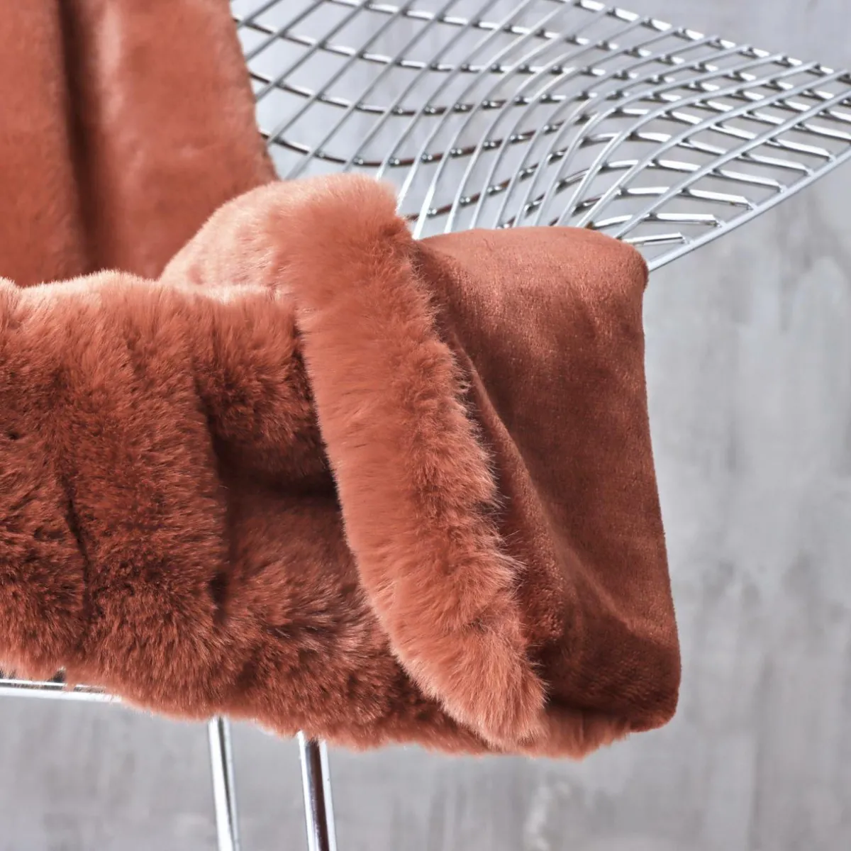 EMINZA Plaid fausse fourrure (140 x 200 cm) Finn Terracotta