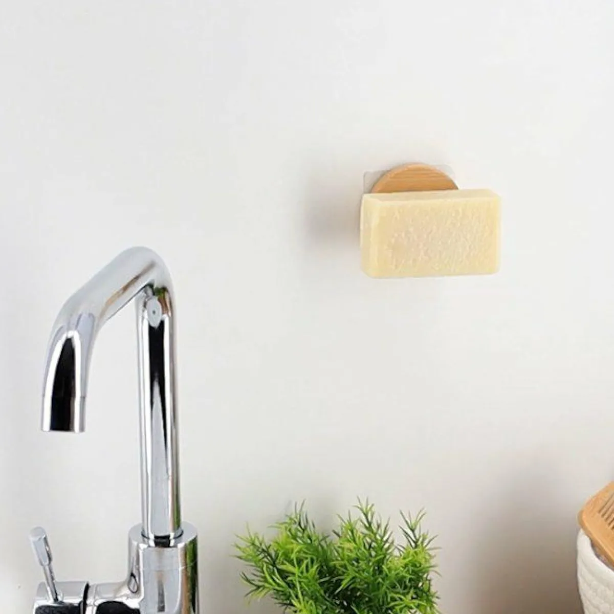 TENDANCE Porte savon adhésif magnétique Easy Chic Naturel Hot
