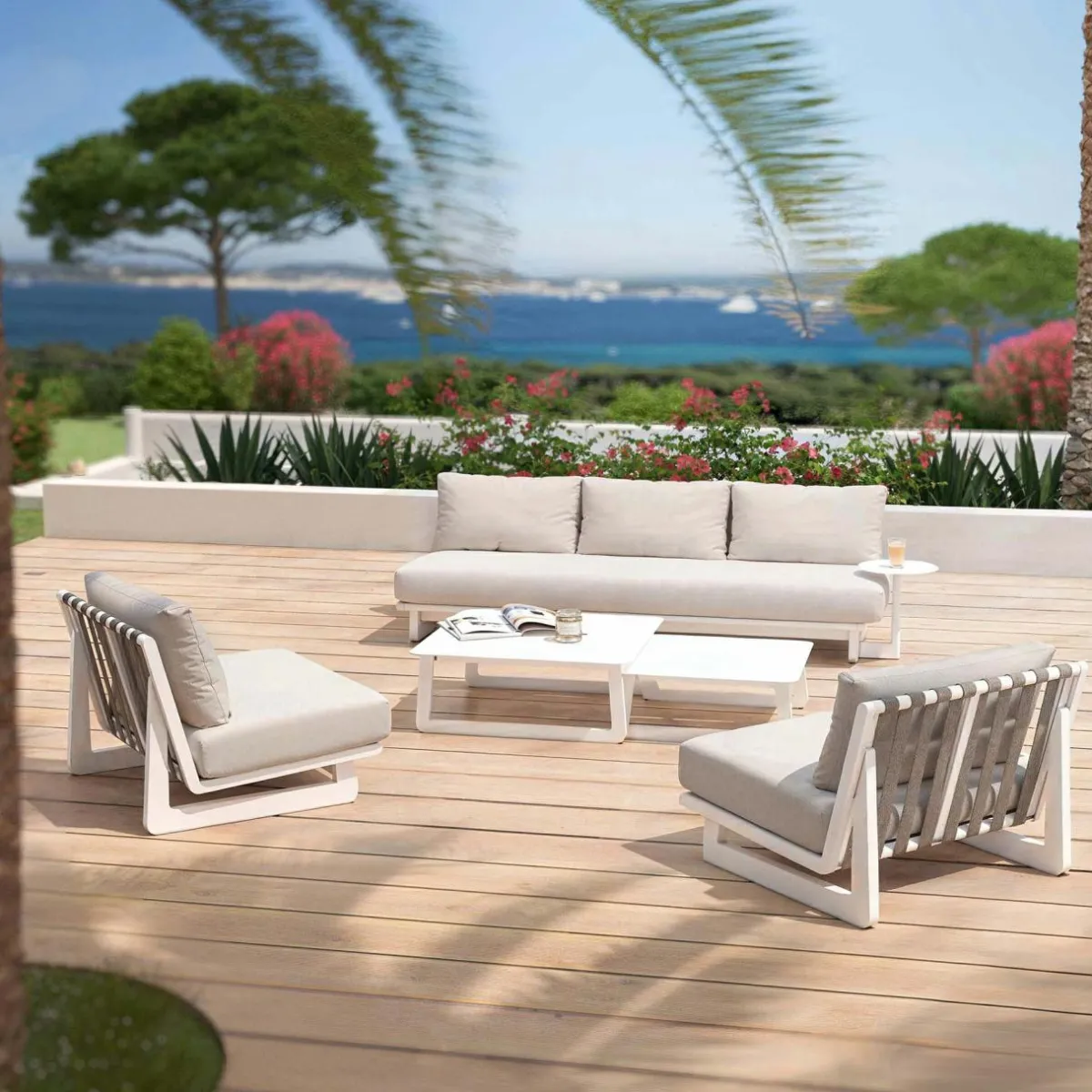 MOBELLIA Salon de jardin aluminium 5 places Long Beach Blanc Best