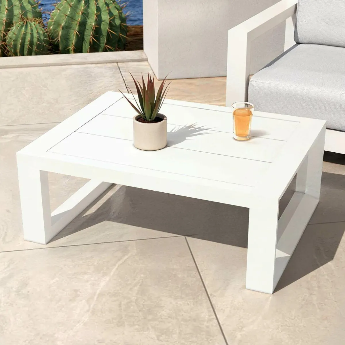 MOBELLIA Salon de jardin aluminium 4 places 4 pcs Elba Blanc et beige Blanc - Beige Clearance