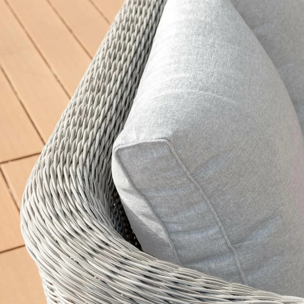 MOBELLIA Salon de jardin en résine tressée 5 places 4 pcs Calvi Gris et gris clair Tressé Gris - Gris clair