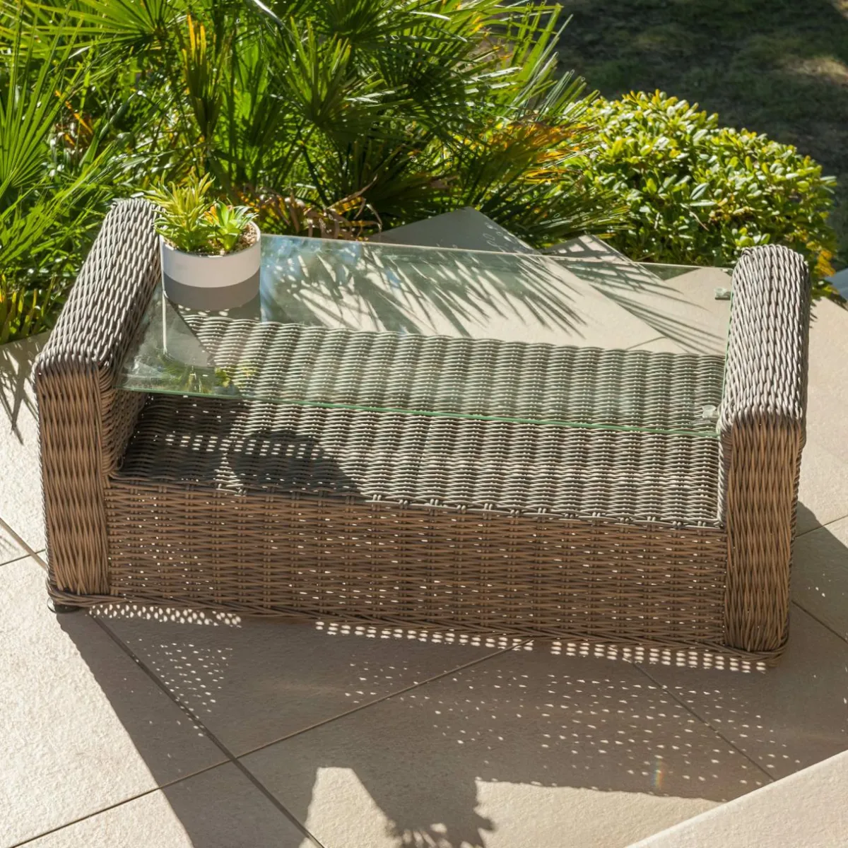 MOBELLIA Salon de jardin en résine tressée 5 places 4 pcs Calvi Sepia et gris foncé Tressé Sepia - Anthracite Discount