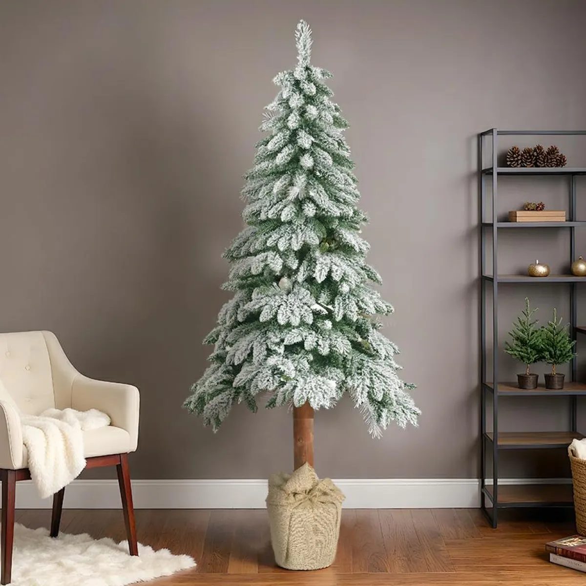 KAEMINGK Sapin artificiel de Noël (H240 cm) Tora Vert enneigé Sapin enneigé Hot