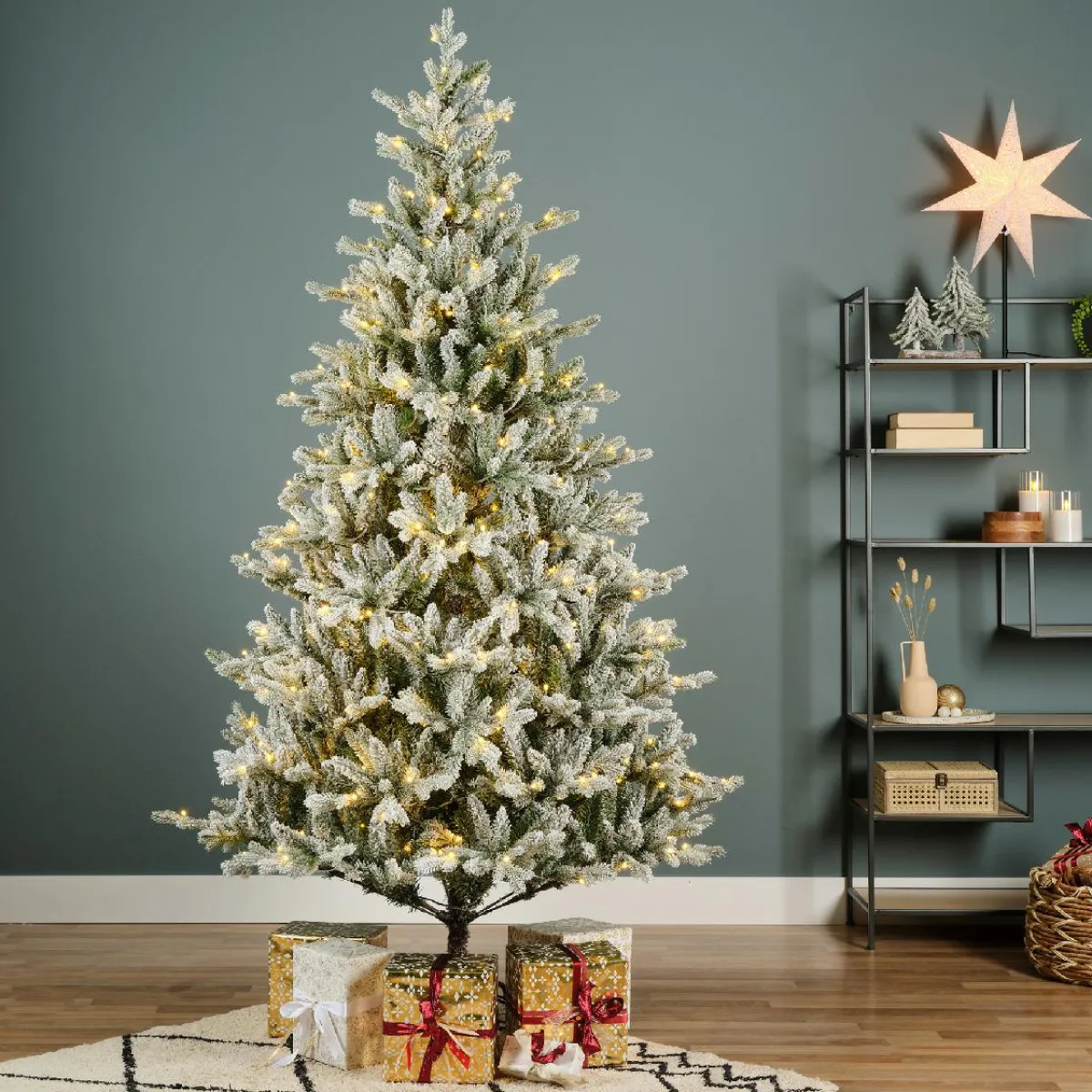 EMINZA Sapin de Noël artificiel lumineux 560 LED (H240 cm) Allix Vert enneigé Sapin enneigé lumineux New