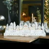 KAEMINGK Scène de vie lumineuse à piles en bois (45 x H15 cm) Village enchanté Discount