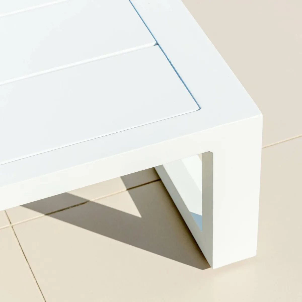 MOBELLIA Table basse de jardin rectangulaire en alumininum (120 x 72 cm) Elba Blanc Discount