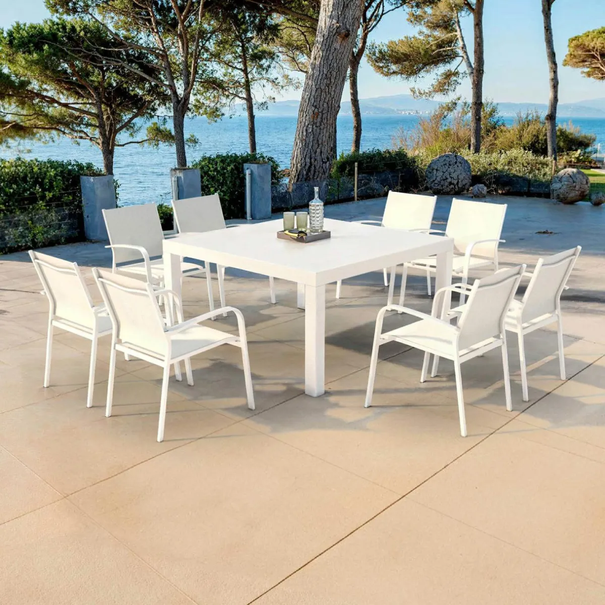 MOBELLIA Table de jardin carrée aluminium 8 places (136 x 136 cm) Murano Blanc Discount